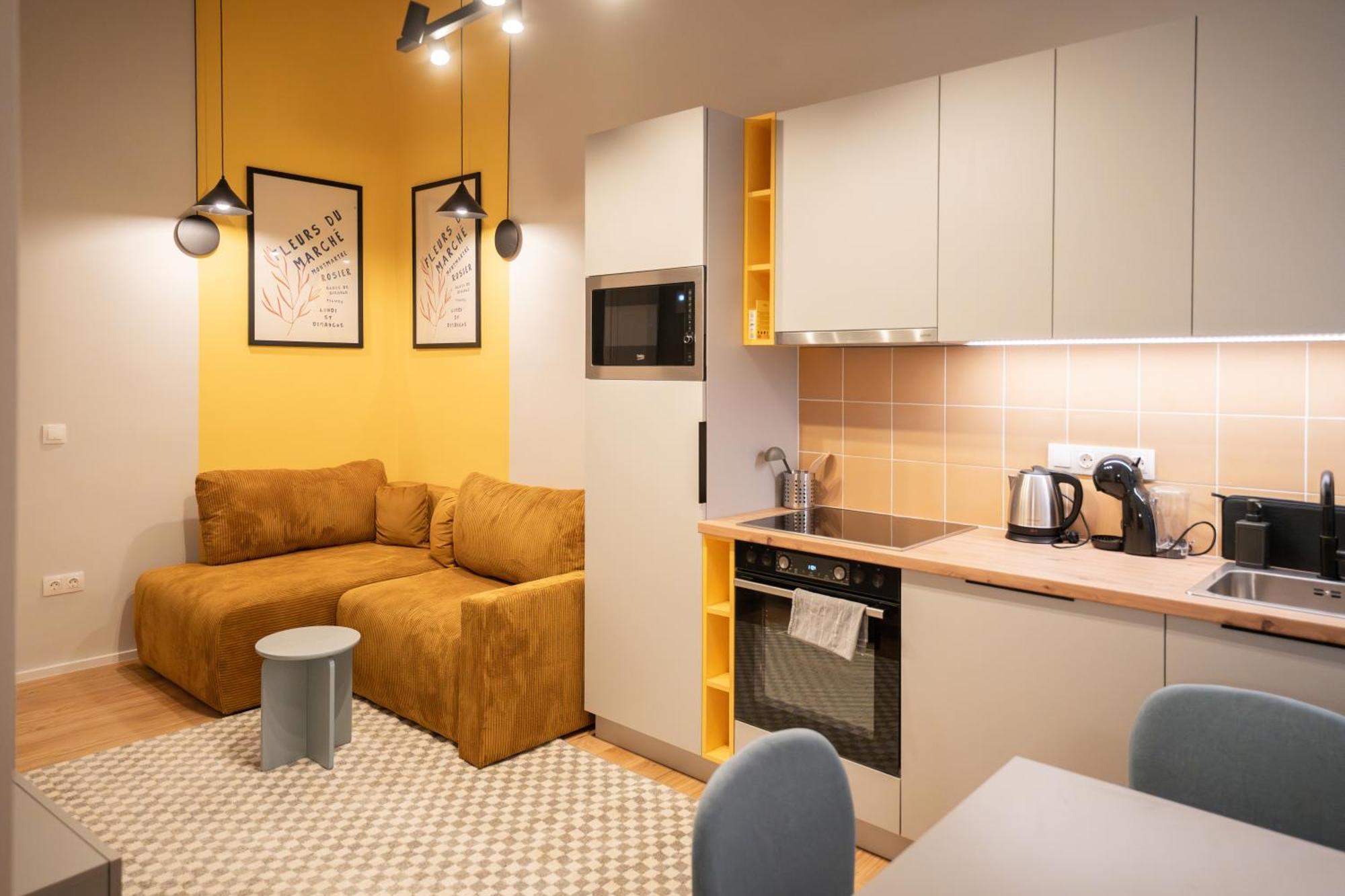 Apartment I Got 5 On It - Brand New By Pink Flamingo Budapest