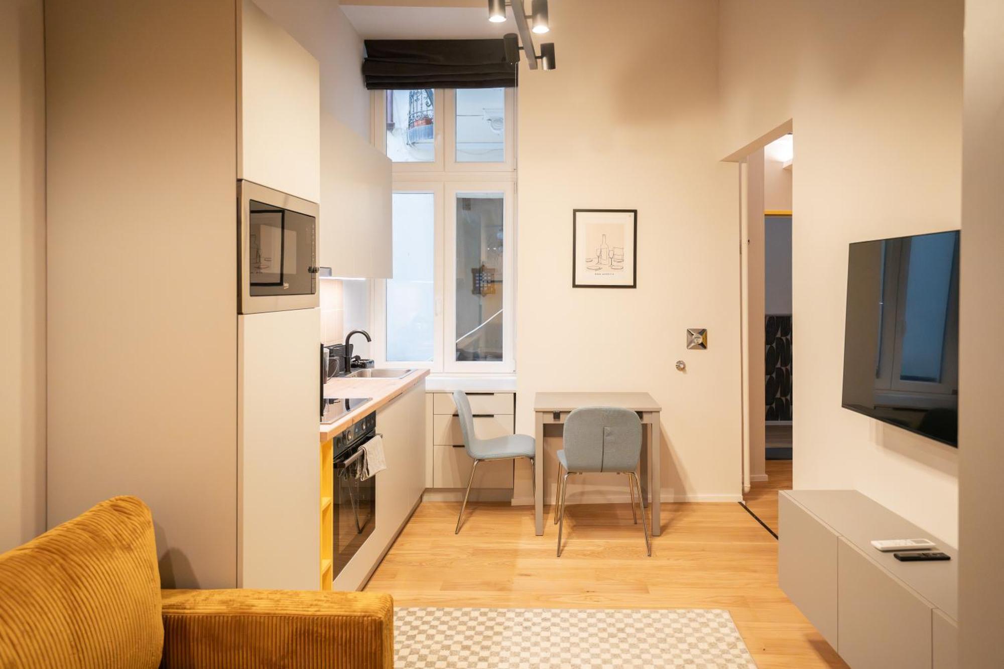I Got 5 On It - Brand New By Pink Flamingo Apartment Budapest