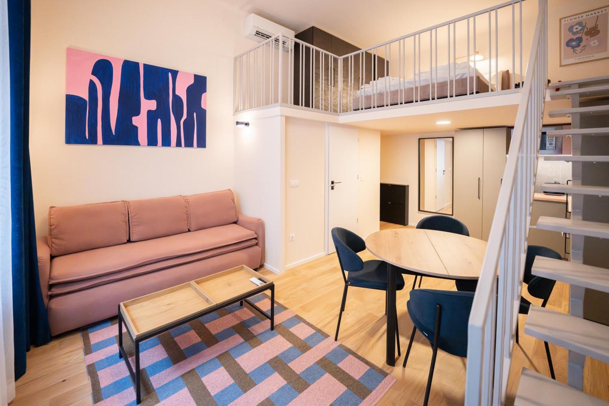 Apartamento I Got 5 On It - Brand New By Pink Flamingo